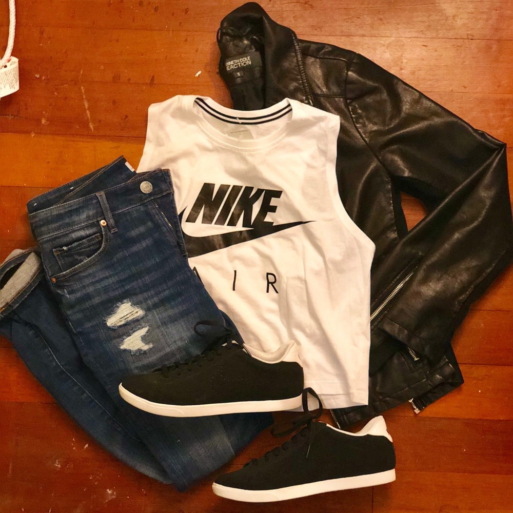 Nike Raquette Black Leather Sneaker - Size 10